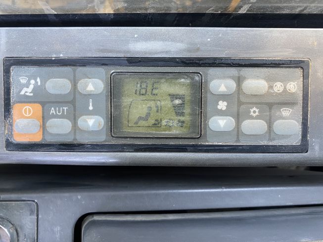 バックホー 311CU 写真５